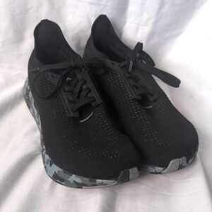 Black Flux Sneakers